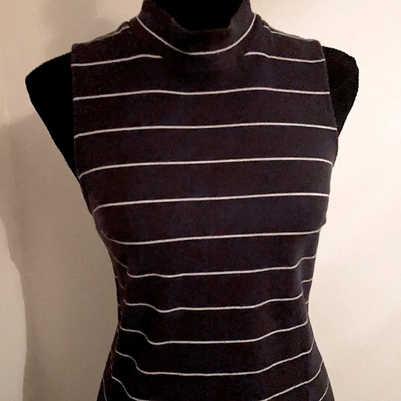 Abercrombie & Fitch Sleeveless Mock Turtleneck Dress - Picture 4 of 12